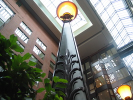 2006 08-Montreal Canada Light Post